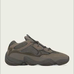 Yeezy 500 GUC-worn for a week.